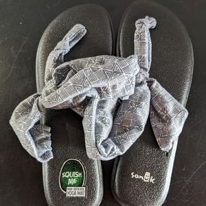 Sanuk sandals